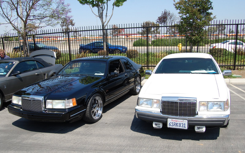 Illustration for article titled The First Annual Carroll Shelby Tribute and Car Show; Gardena, CA